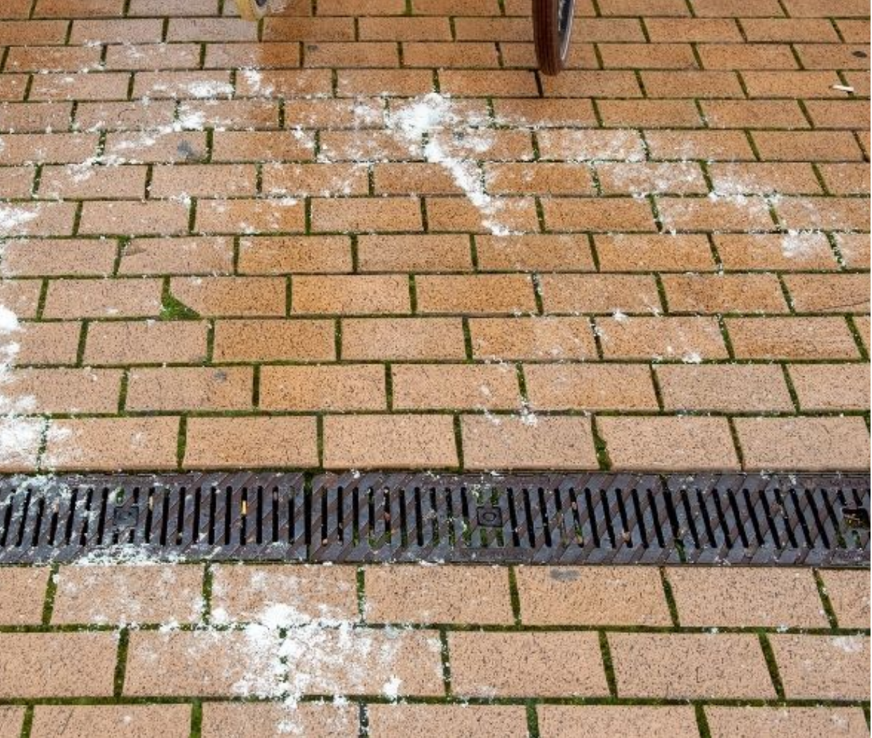 Should You Seal Patios, Walkways, Driveways & Other Hardscaping Before Winter Arrives?
